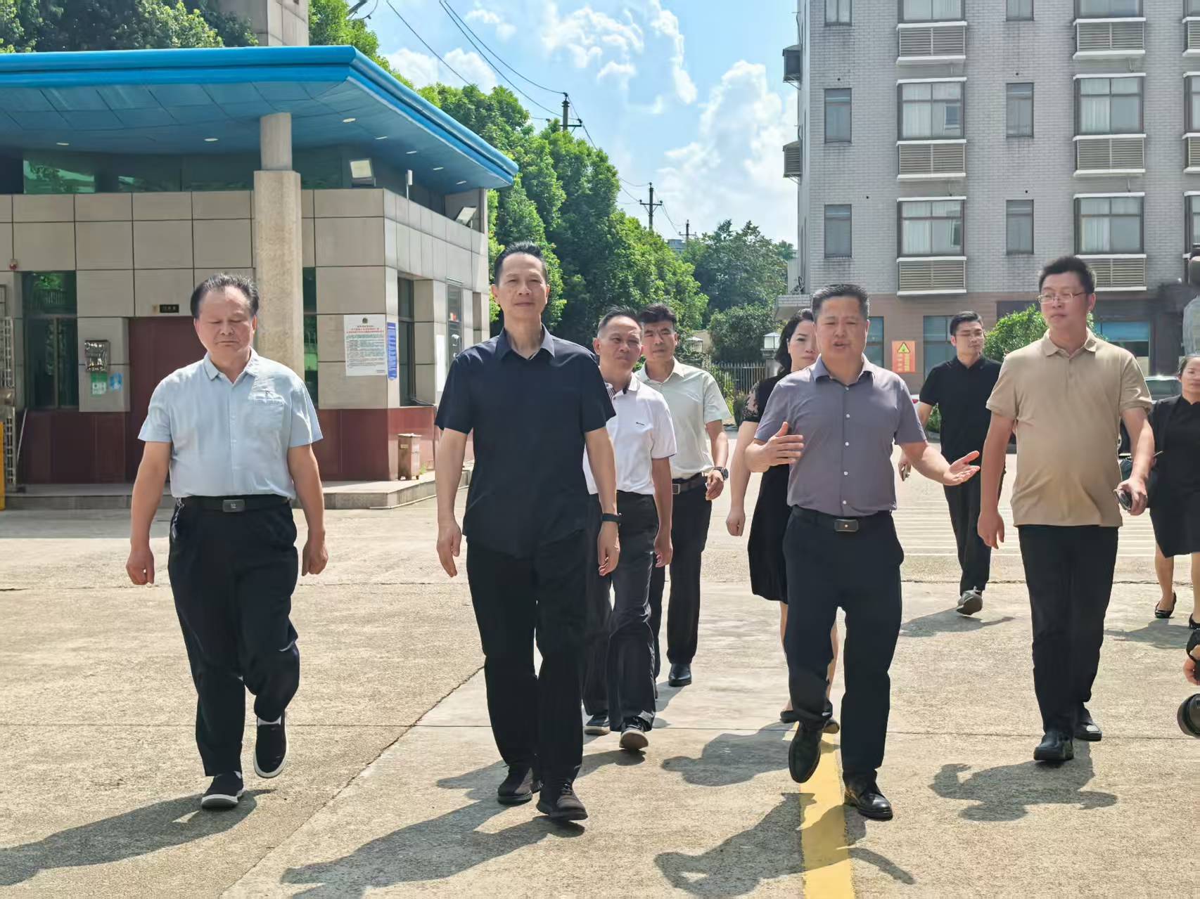 閩湘茶業(yè)交流共促產(chǎn)業(yè)發(fā)展——海峽兩岸茶業(yè)交流協(xié)會(huì)林鐘樂會(huì)長(zhǎng)一行考察益陽(yáng)茶廠